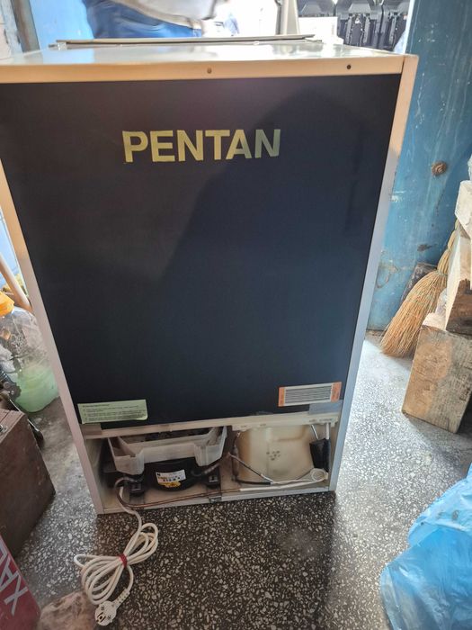 Холодильник AEG малий вбудований