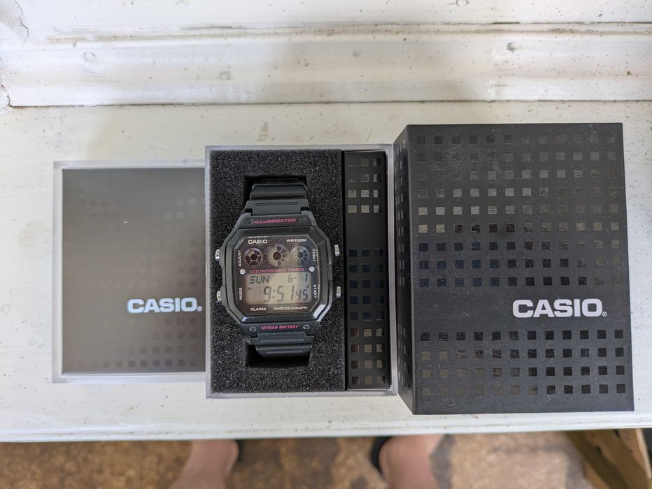 Продам годинник Casio ae 1300