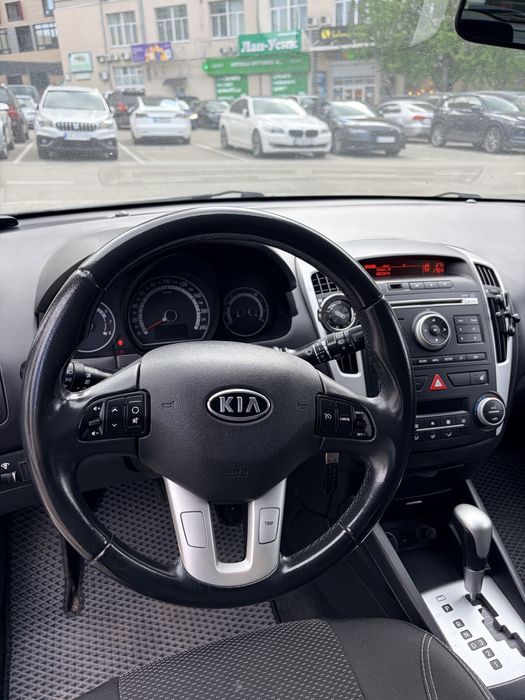 Kia Ceed 1.6 газ/бенз
