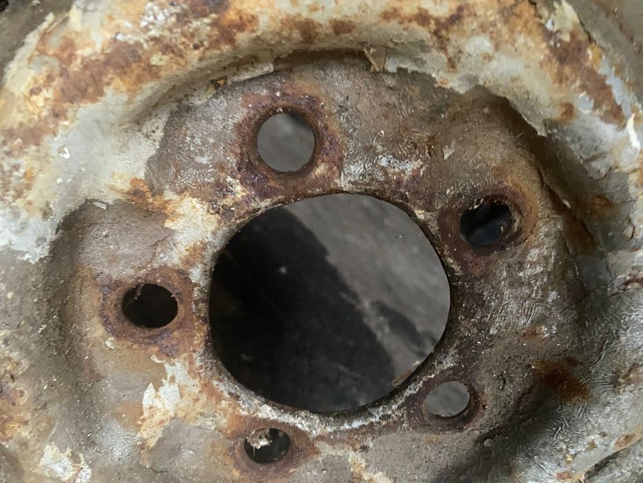 Продам диски на москвич