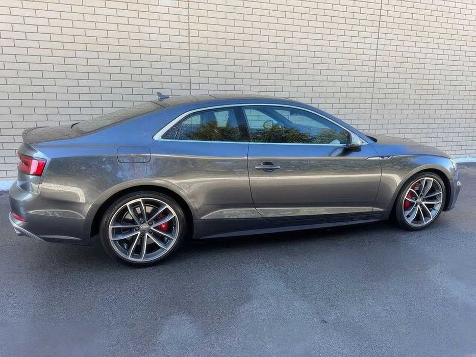 Audi S5      2019