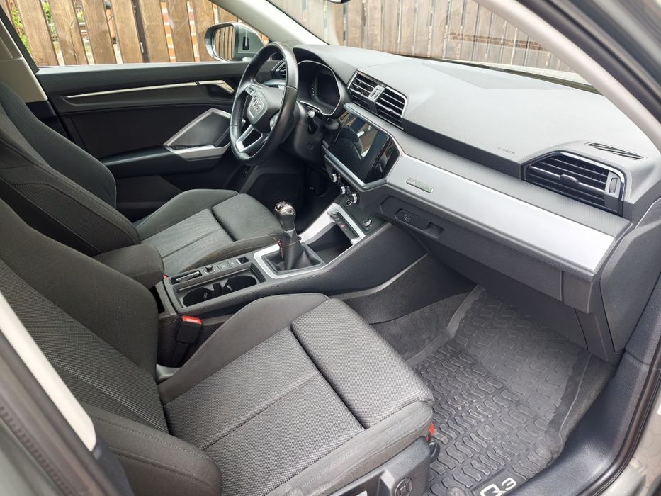 Audi q3 sportback, top led, kamery 360, manual, 1.5
