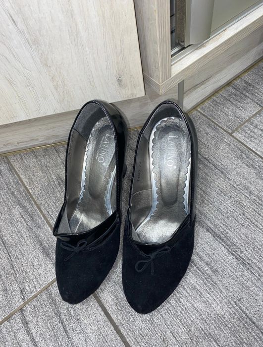 Czarne buty na obcasie Latino
