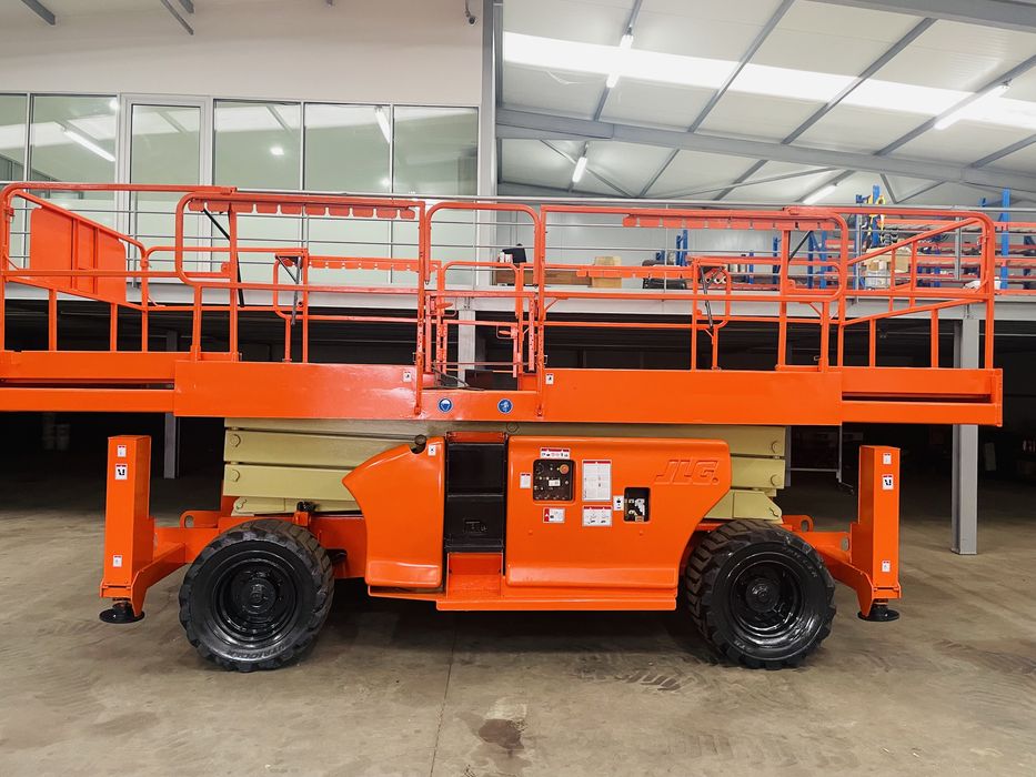Plataforma elevatória tesoura a diesel