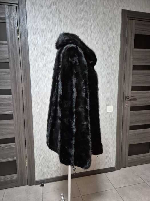 Шуба норкова натуральна чорна 46 розмір фабрична бренду Mykonos L-XL