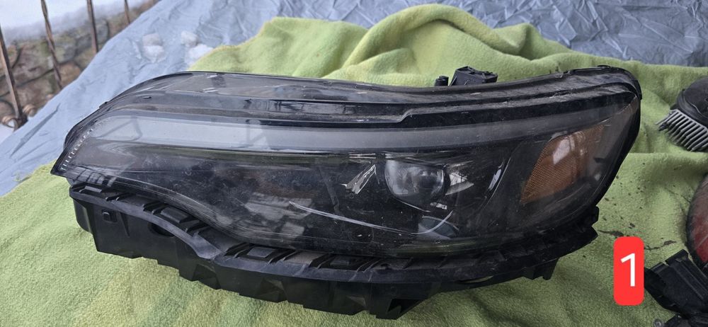 Фари Jeep cherokee 19+ рестайл