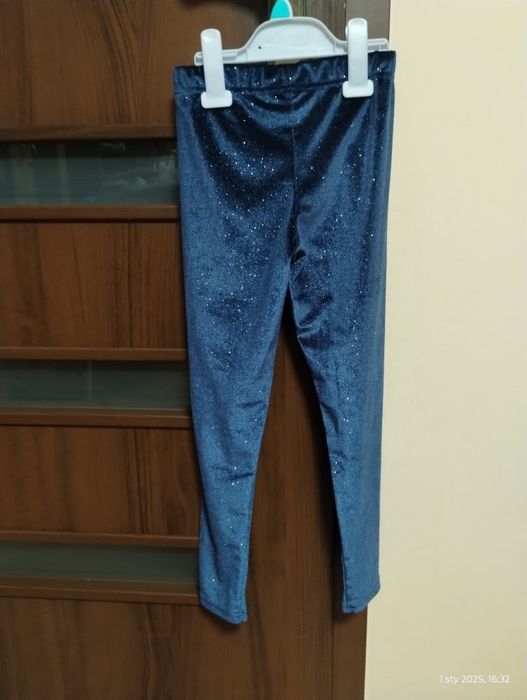 Jak nowe Legginsy / spodnie z brokatem dla dziewczynki 134