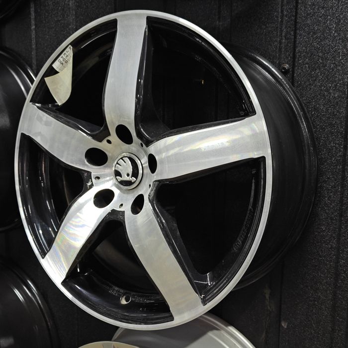 Диски R17 5*112 Volkswagen Passat audi  A6  skoda