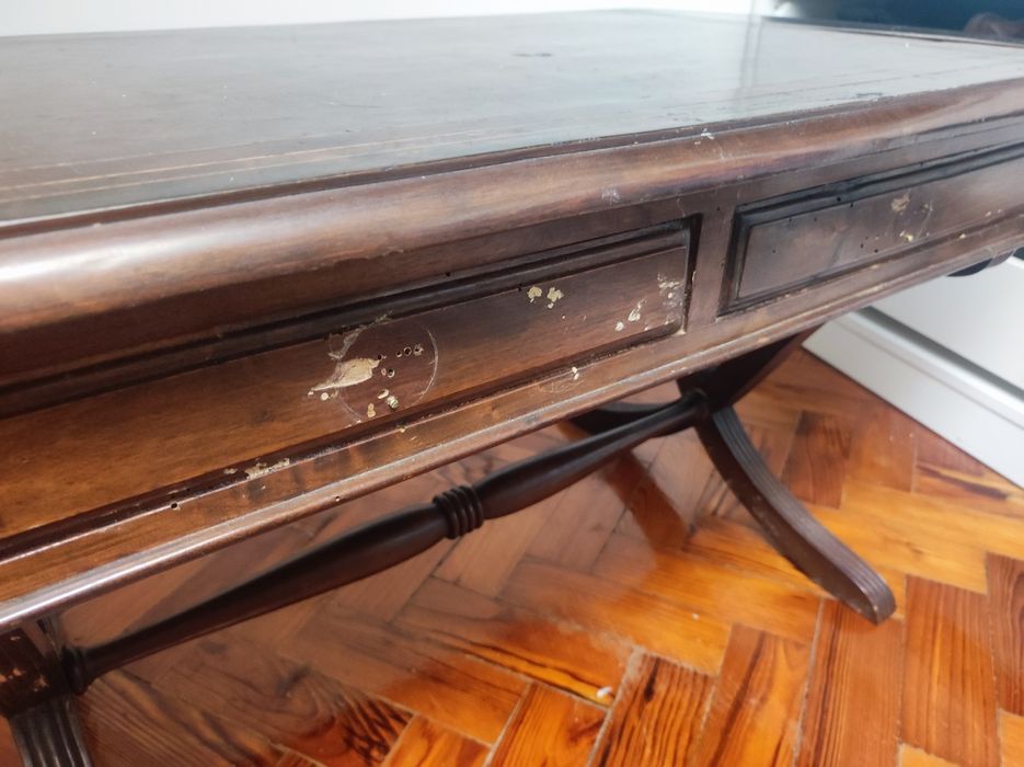 Mesa de centro antiga