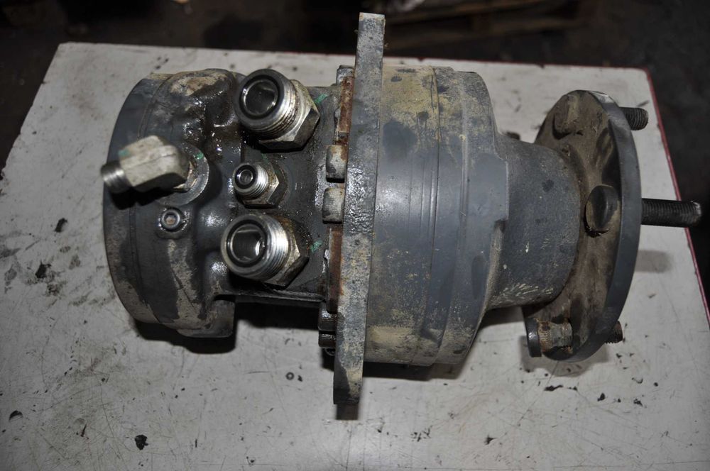 Silnik hydrauliczny MS02 Poclain Silnik hydrauliczny MS do napędu koła