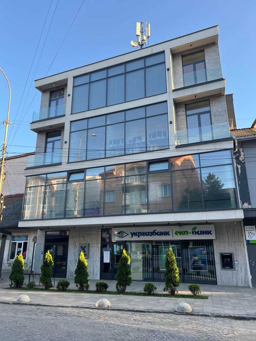 Здається офісне приміщення, пл. Корятовича Код: 19593