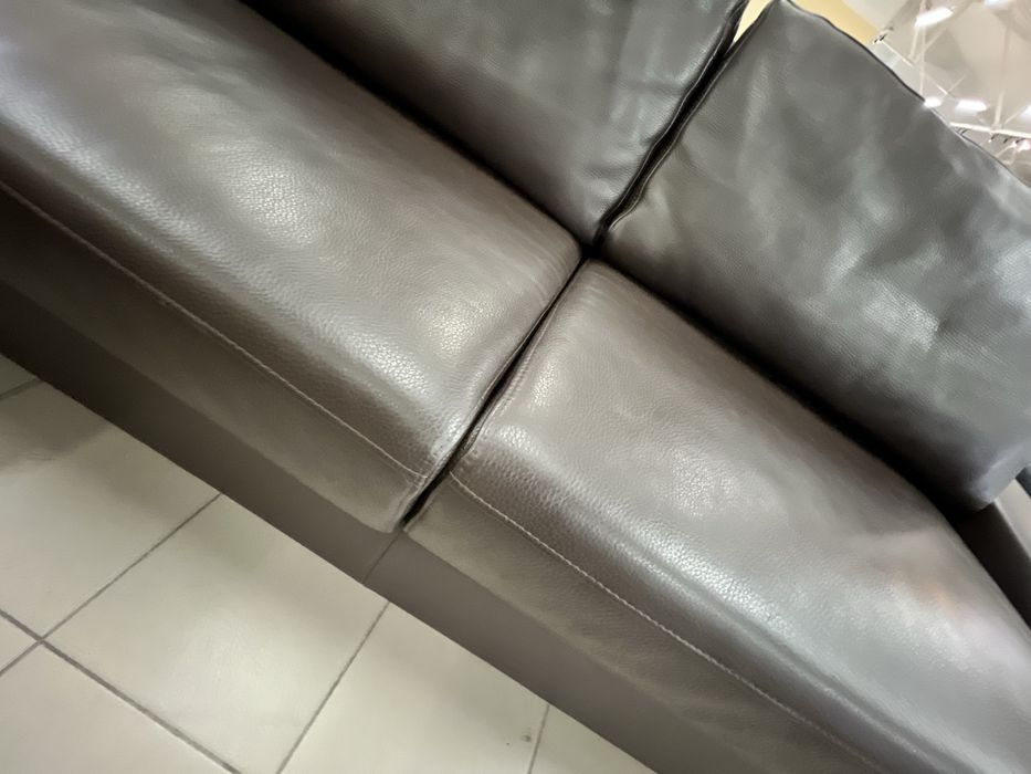 Доставка Диван кутовий шкіряний розкладний з нішею темно коричневий