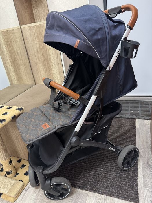 Прогулянкова коляска Carrello Astra