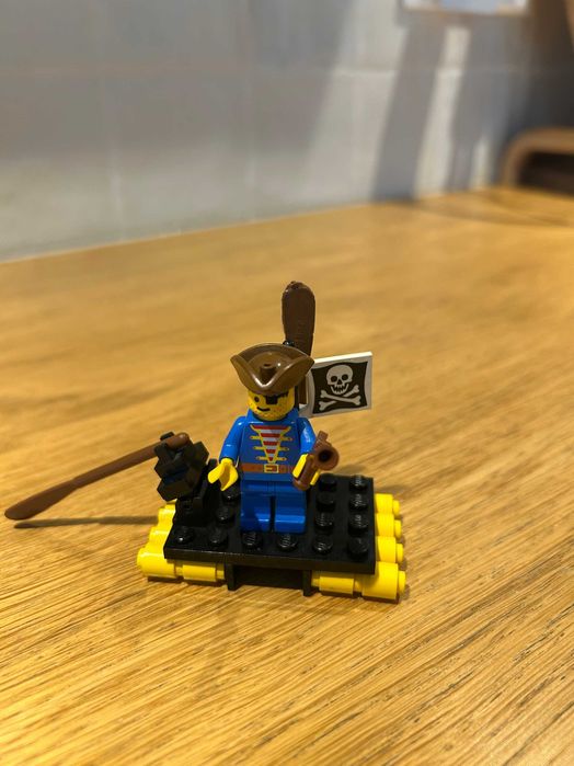 Lego 6234 Pirates - Tratwa z piratem i rekinem