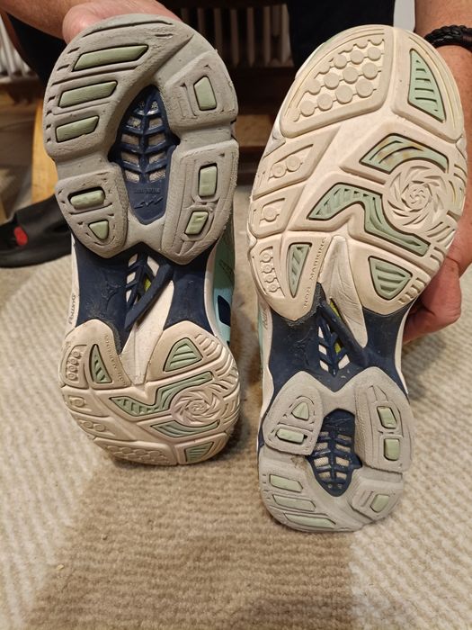 Buty mizuno miętowe