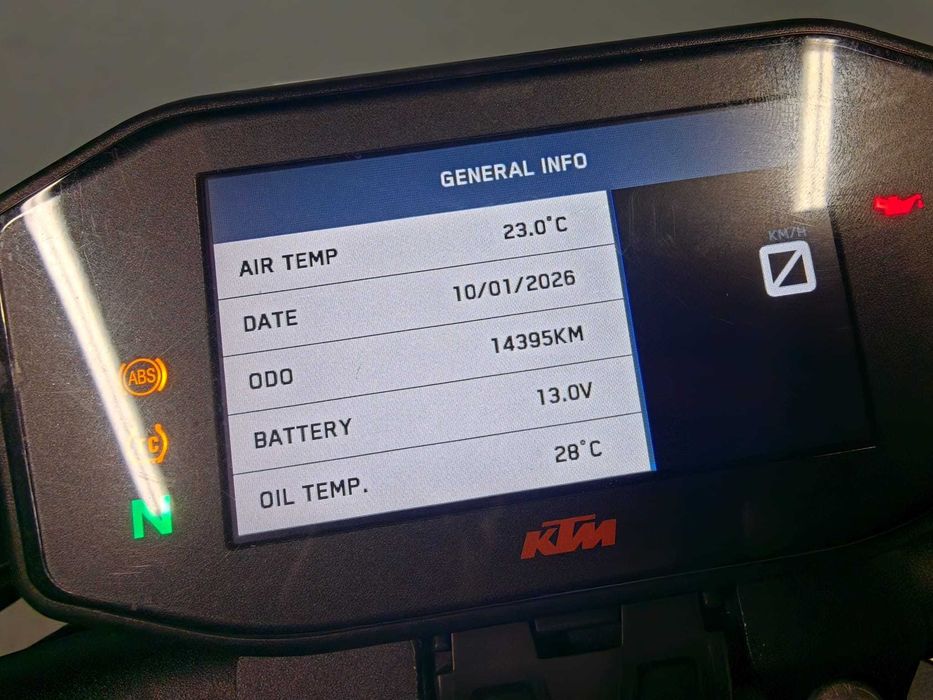 KTM Super Duke 1290 R (Gen 2) – 14.395 km – Full Packs (Track/Perf) – SC Project – Como Nova