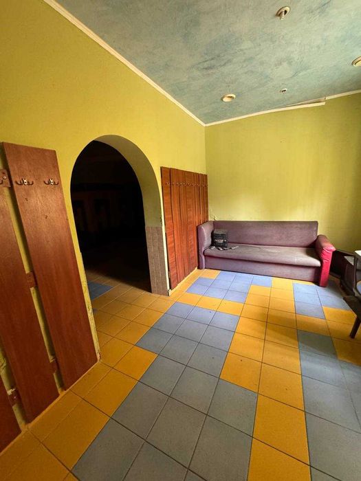 Продається колишній готельно-ресторанний комплекс с. Реваківці