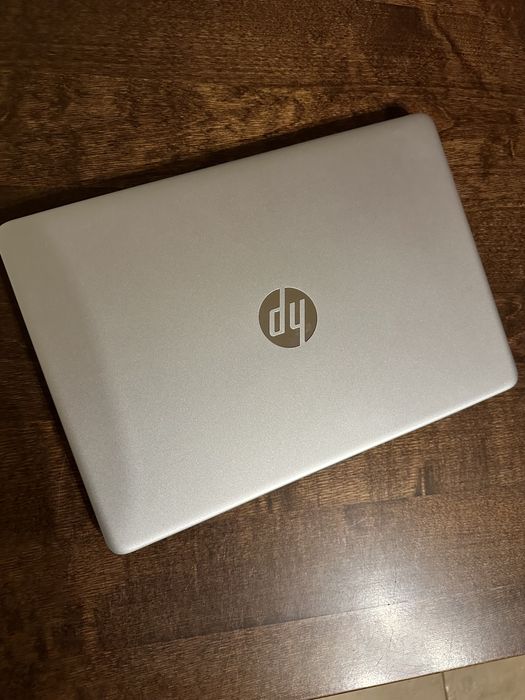 OKAZJA! Laptop HP 14s-dq1043nw 14" i5-1035G1
