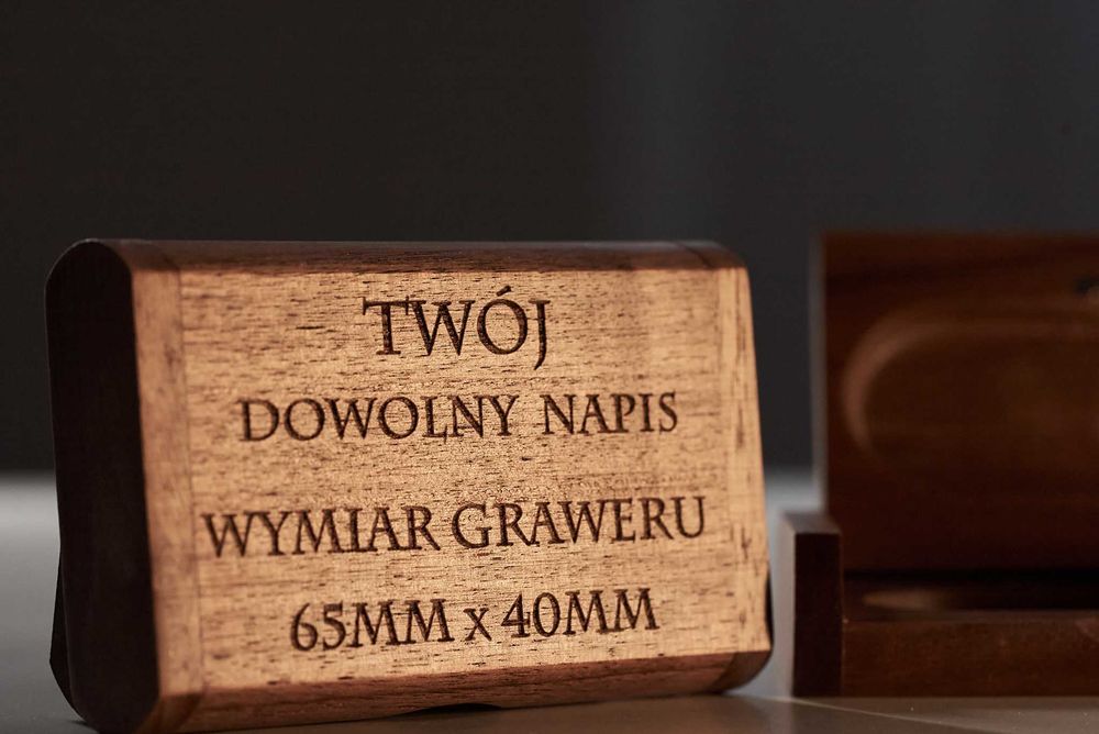 Pendrive + pudełko + grawer GRATIS - 32GB USB 3.0 drewno orzech