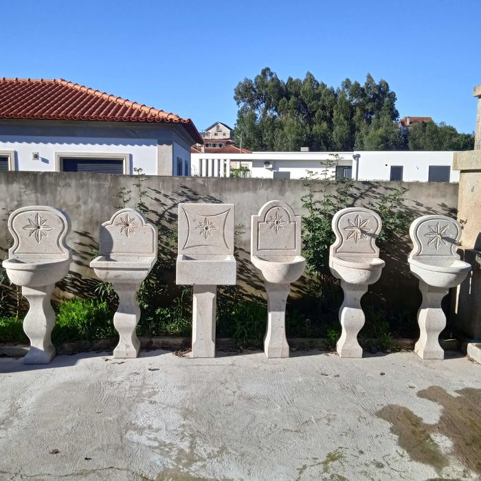 Vários modelos de fontanários