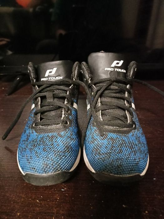 Кроссовки кросівки