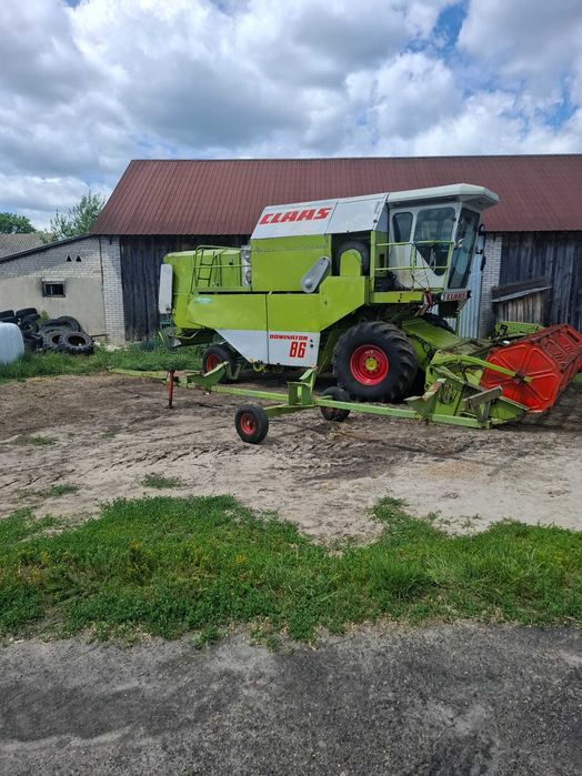 New Holland 1540/ Claas Dominator 86