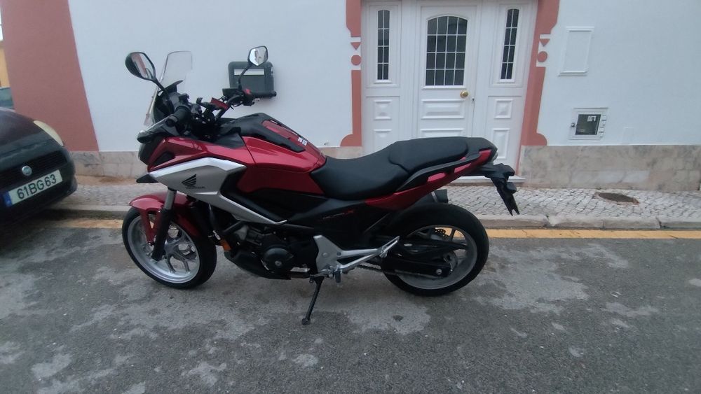 Vendo Honda 750X 2018