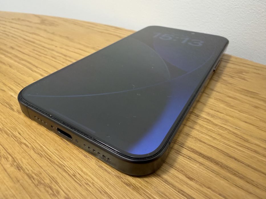 iPhone 15 Pro Max 256GB Tytan Czarny stan jak NOWY nieużywany kabel