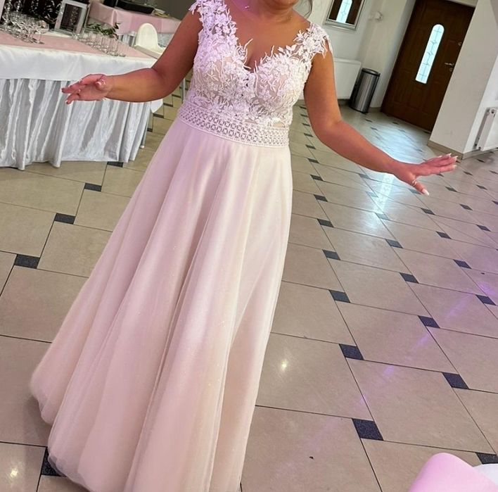 Sukienka slubna rozmiar 42-44