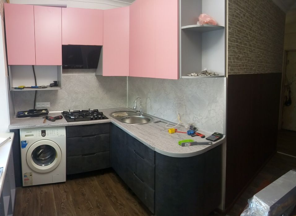 Продам кухни модные. Помогу сделать.