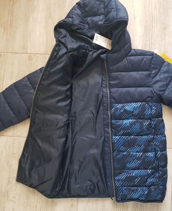 Куртка вітрівка для хлопчика 140 розміру