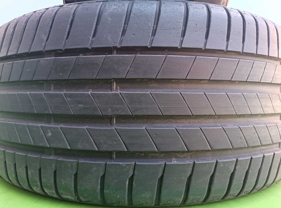 225/40/18 Bridgestone Turanza T005 AO