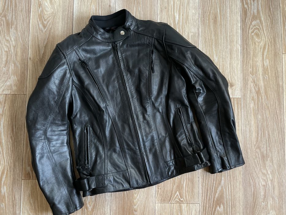 Стильова мотокуртка в ідеальному стані! Шкіряна! L розмір
