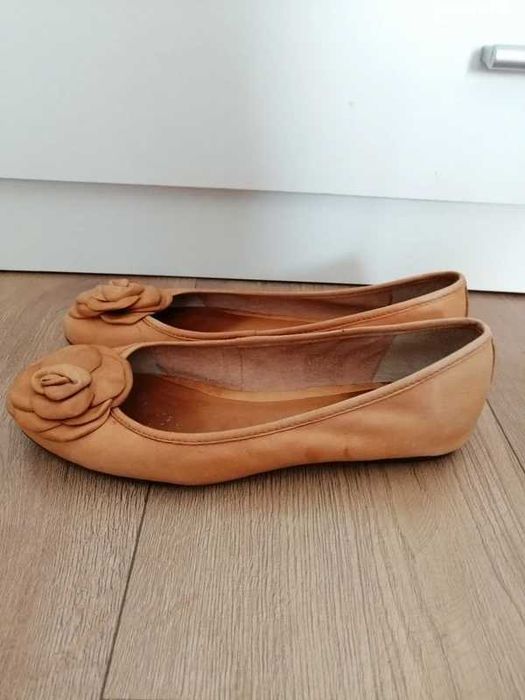 Baleriny damskie Kazar rude skórzane kwiat 37 38