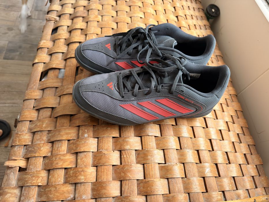 Chuteira adidas futsal