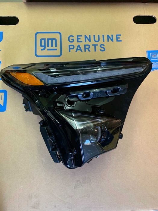 Фари передні  Chevrolet Bolt EV EUV, BLAZER EV, EQUINOX EV