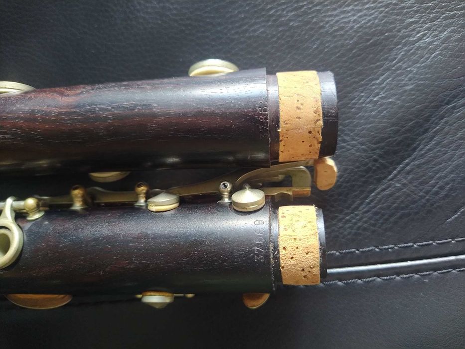 Clarinete Buffet Crampon Pre R13, em madeira ébano. Ano de 1947.