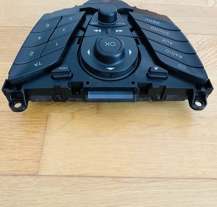 Painel radio Ford Fiesta (para peças)