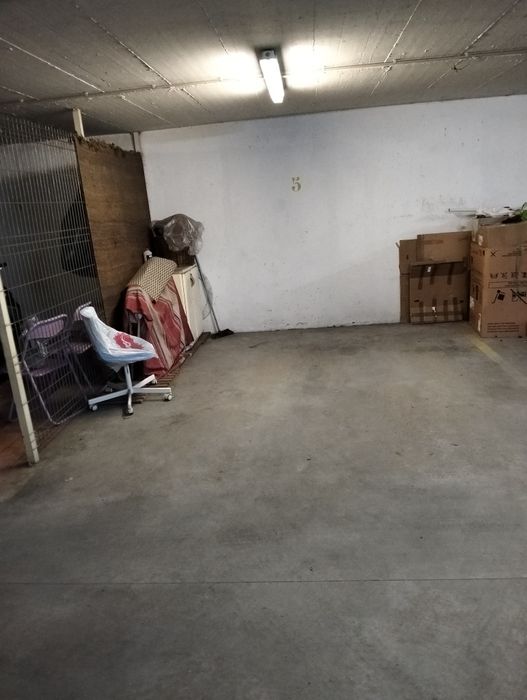 Parqueamento a alugar