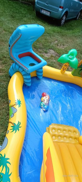 Basen ogrodowy, dziecięcy.