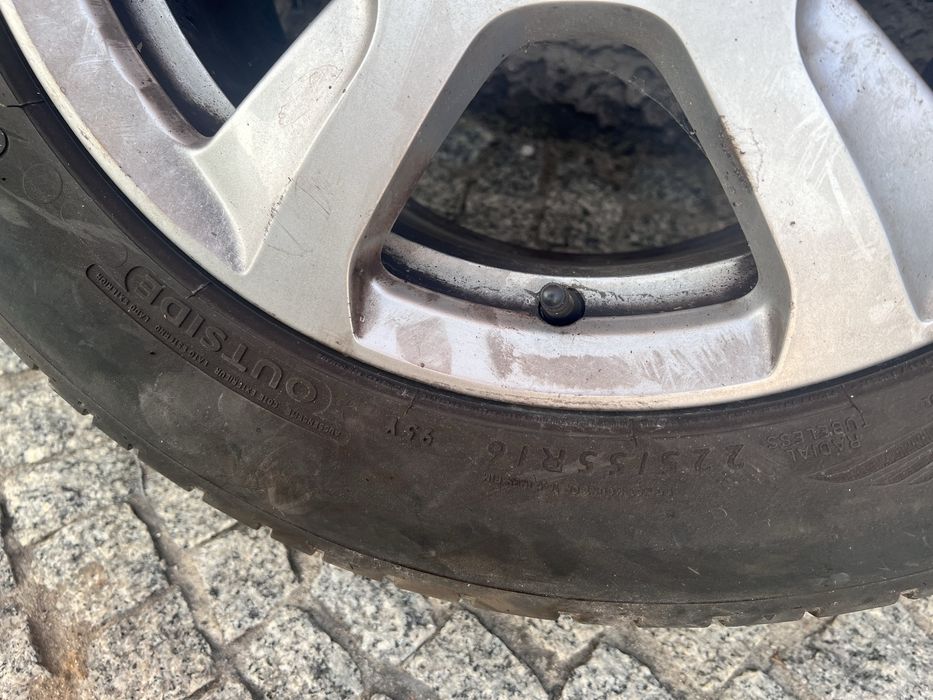 Koła felgi i opony audi a4 r16 letnie