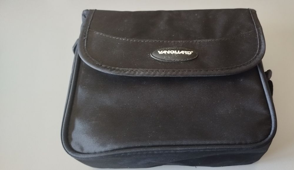 Binóculos FR-1050W com estojo