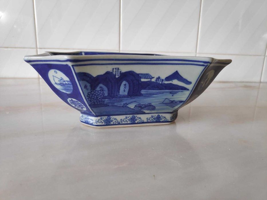 Tigela de porcelana chinesa 8 lados (Kangxi)
