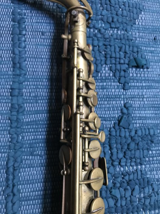 Saxofone Alto Antigo Couesnon