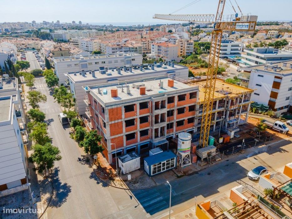 Apartamento T3, 2 lug. parqueamento e terraço em Portimão
