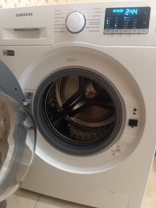 Máquina de lavar roupas Samsung 8 kg