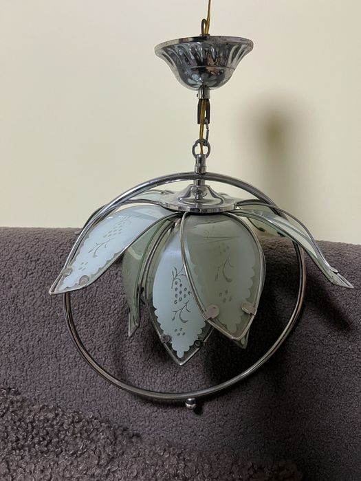 Люстра-квітка з матовим склом | 6 плафонів | Класика/Вінтаж