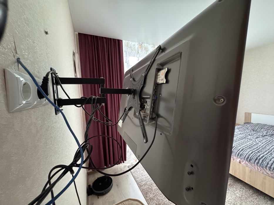 Продаю телевізор lg 42LB652V