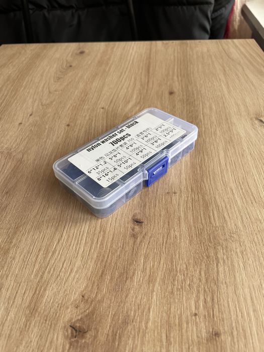 Набір пластикових нейлонових шайб. Шайби пластикові.