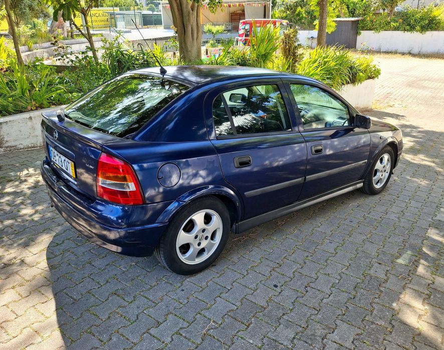Opel Astra 1.4i 16v C/AC Nacional 00